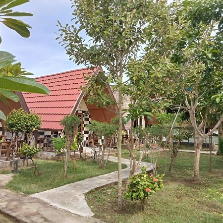 Meno Smile Cottages Gili Meno Ngoại thất bức ảnh